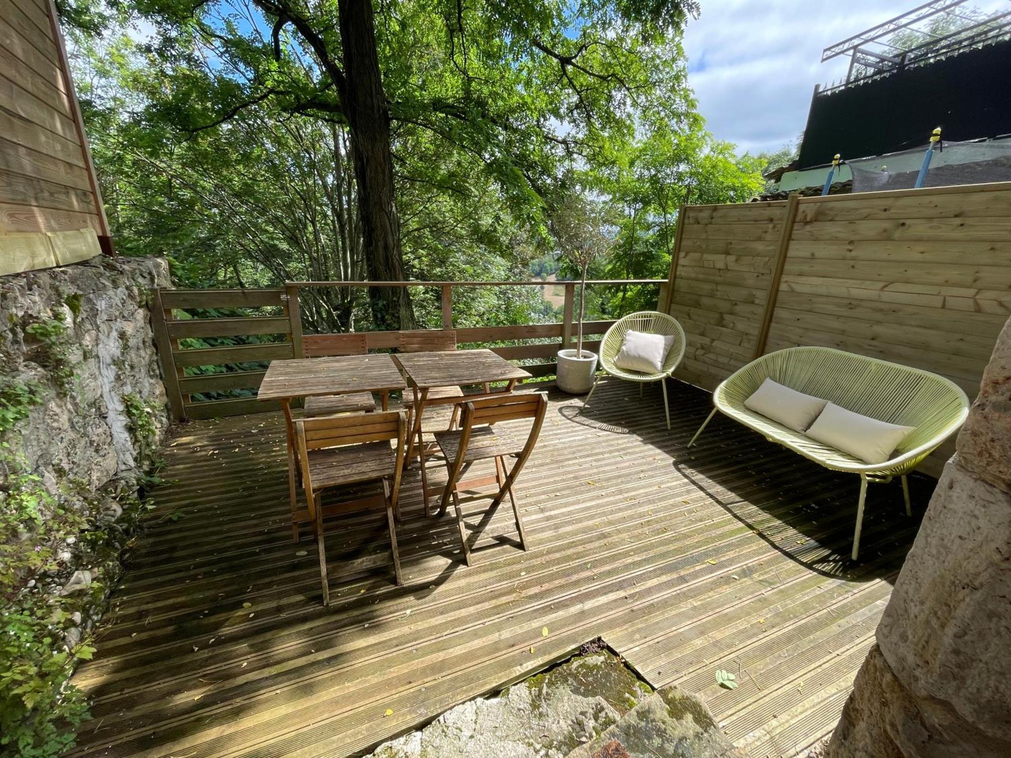 ホテル Chez Gabriel Et Sophie Pérouges エクステリア 写真